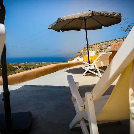 Elyvia Caves Hotel Foinikia (Santorini)