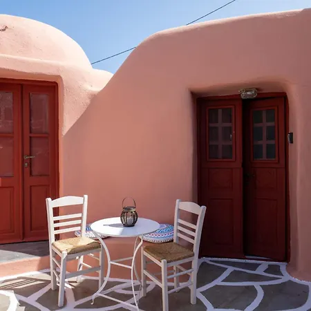 Elyvia Caves Отель *