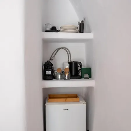 Отель Elyvia Caves *