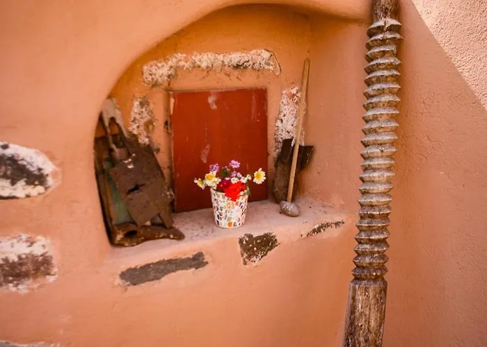 Elyvia Caves * Foinikiá