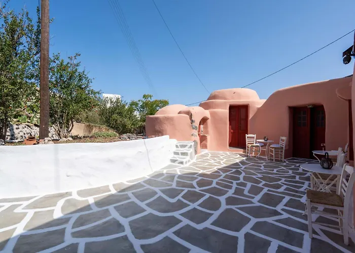 Elyvia Caves Foinikiá