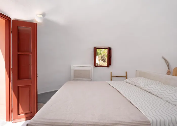 Elyvia Caves Hotel Foinikiá